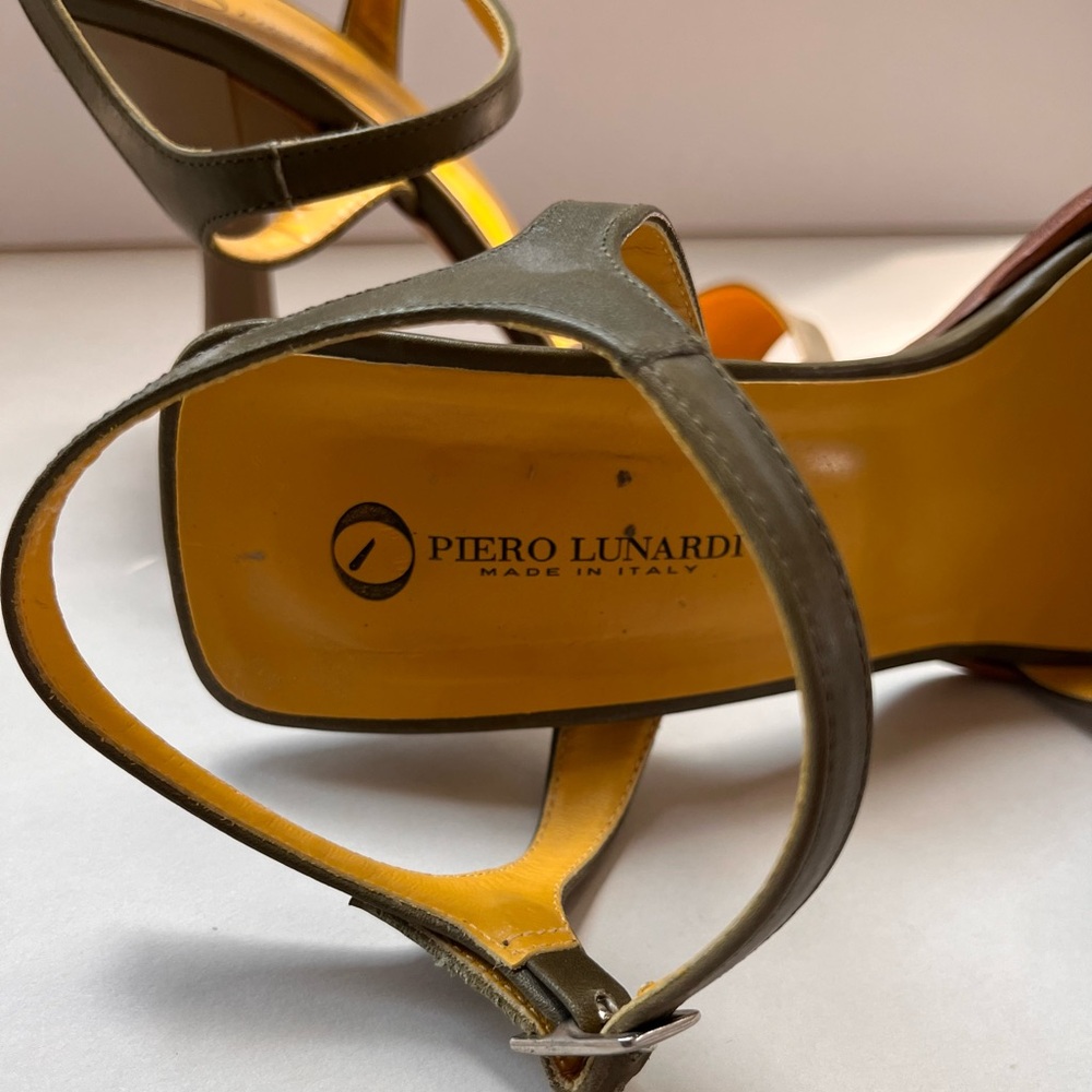 Olive green Piero Lunardi healed sandals